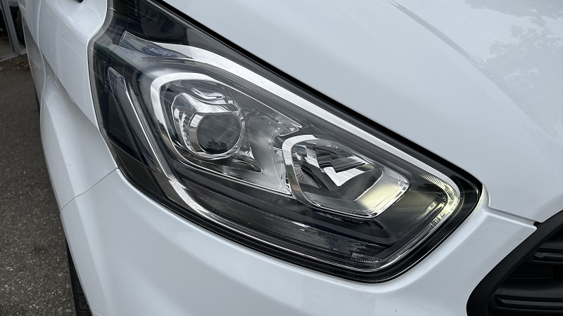 Ford Transit Custom - 2.0 ECOBLUE - 105 S&S L1H1 TREND BUSINESS