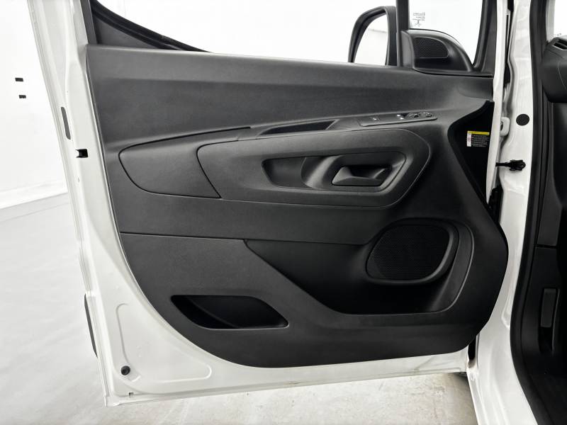 Toyota Proace City - LONG 1.5L 100 D-4D BVM5 BUSINESS