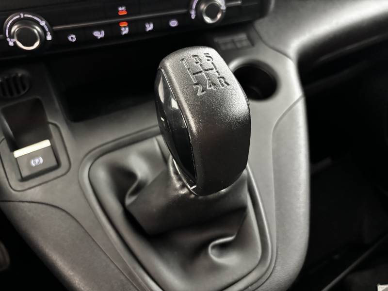 Toyota Proace City - LONG 1.5L 100 D-4D BVM5 BUSINESS